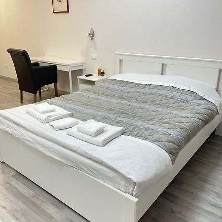 卡斯特·马焦雷 Loft Office 17酒店 外观 照片
